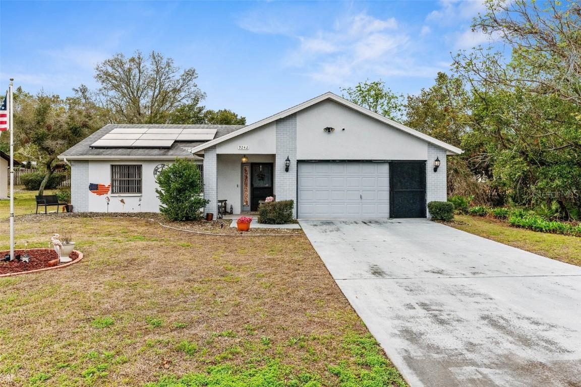 9242 Manchester St., Spring Hill, FL 34606