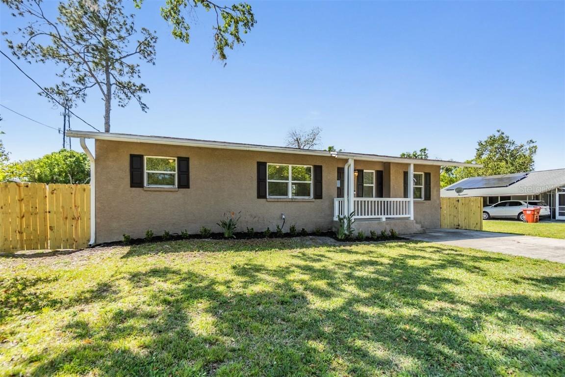 1817 E Calhoun St., Plant City, FL 33563