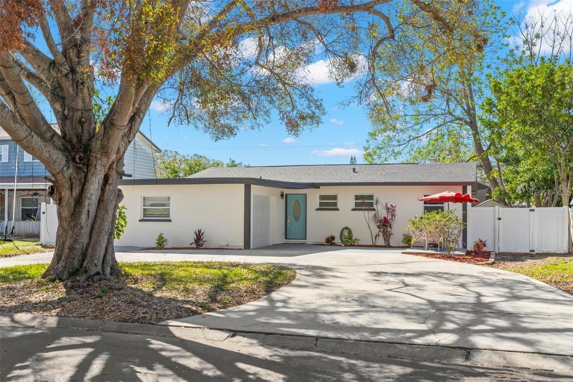 1355 Jeffords St., Clearwater, FL 33756