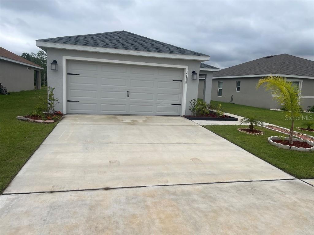 35478 Bellington Blvd., Zephyrhills, FL 33541