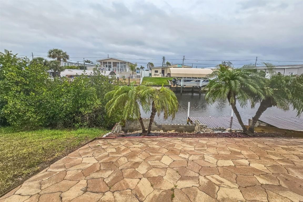 1349 Kingfisher Dr., Englewood, FL 34224