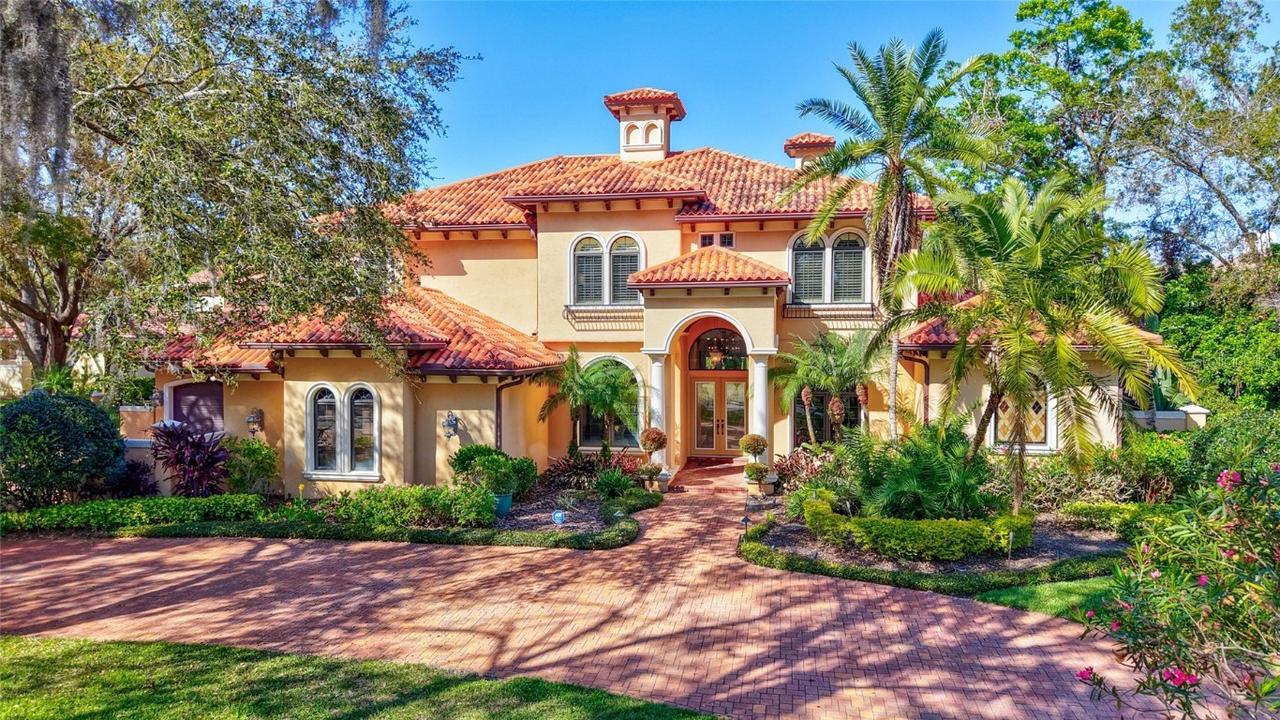 16205 Sierra De Avila, Tampa, FL 33613