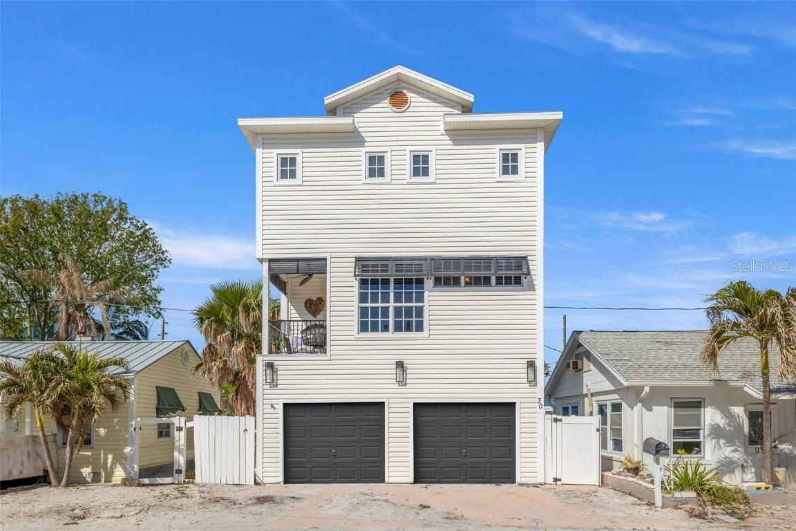 30 80th Ter., Treasure Island, FL 33706