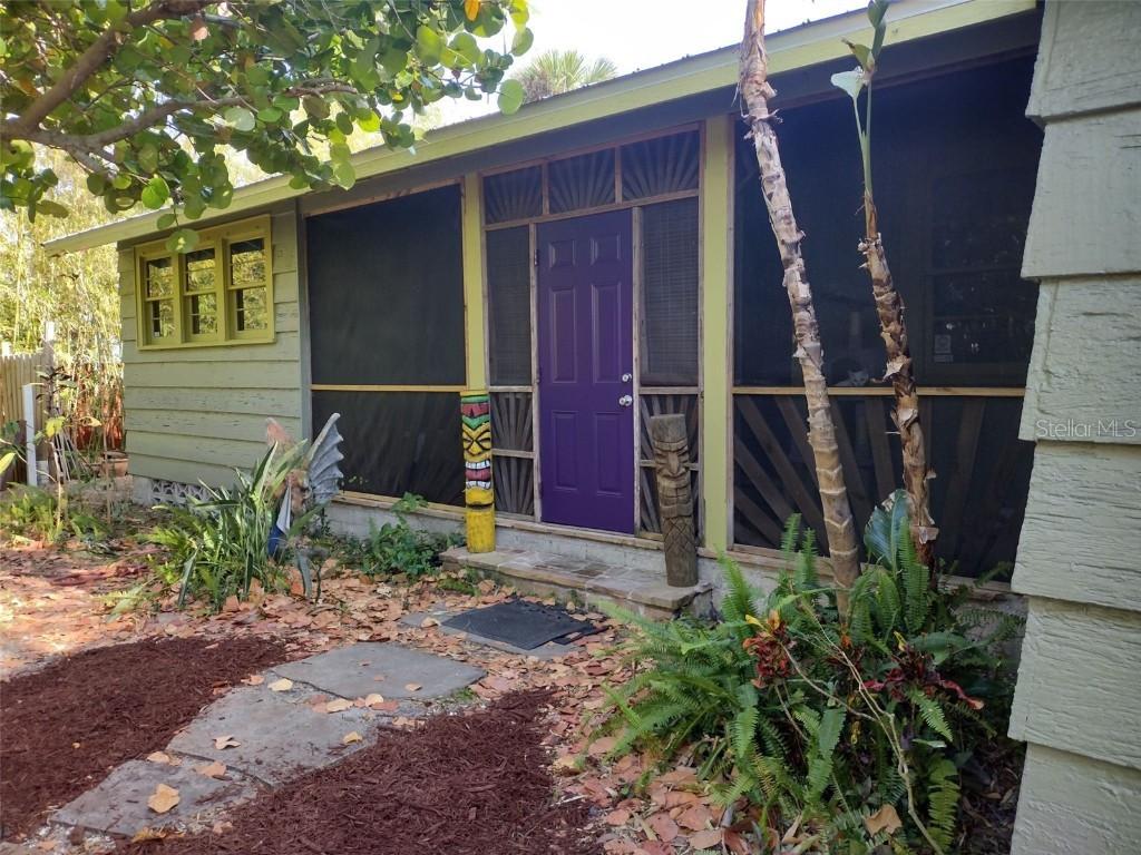 1044 Virginia Dr., Sarasota, FL 34234