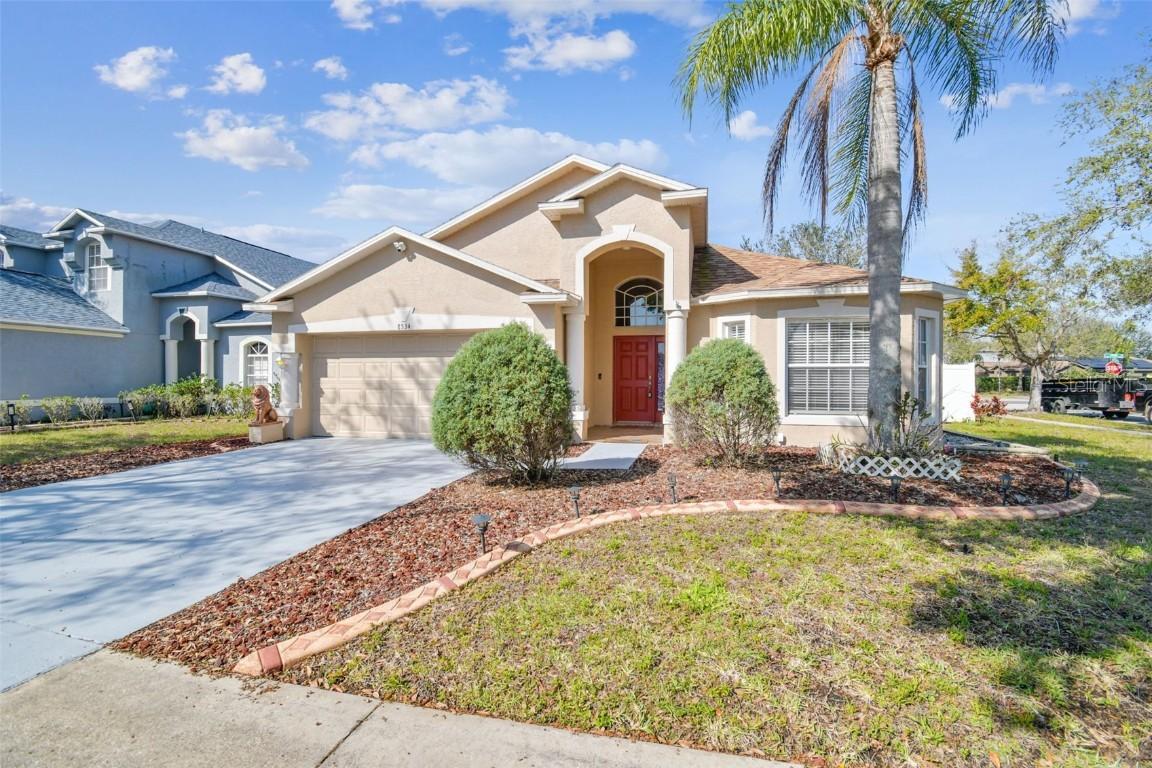 8534 Carriage Pointe Dr., Gibsonton, FL 33534