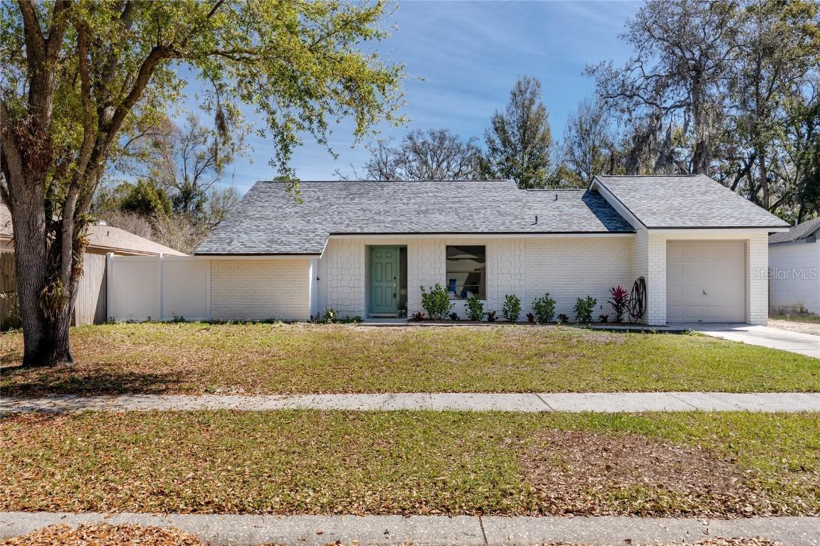 17607 Cranbrook Dr., Lutz, FL 33549