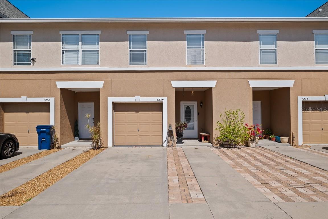 4239 Tyler Cir., St Petersburg, FL 33709