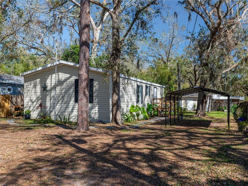 19105 Brown Rd., Lutz, FL 33559