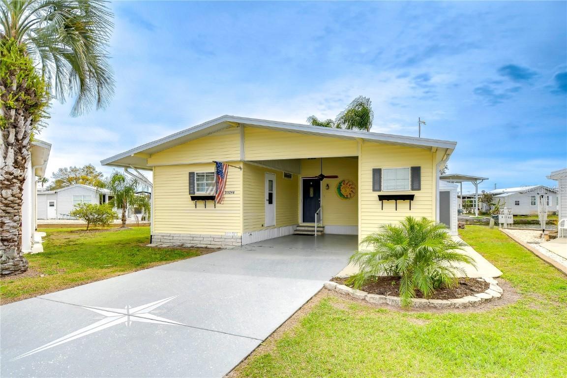 35246 Tiffani Ct., Zephyrhills, FL 33541