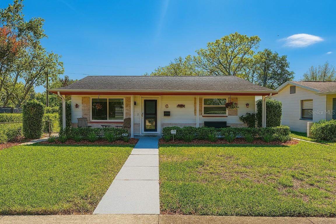 4976 12th Ave., St Petersburg, FL 33710