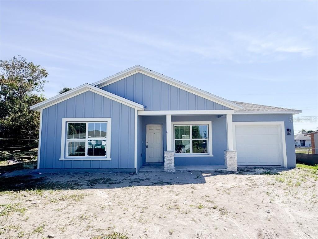2141 Simon Ct., Fort Myers, FL 33916