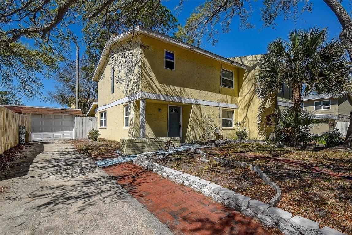2073 Madrid Ct., Clearwater, FL 33763