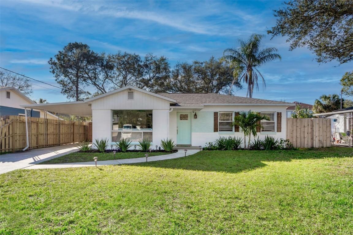 3316 W Ballast Point Blvd., Tampa, FL 33611