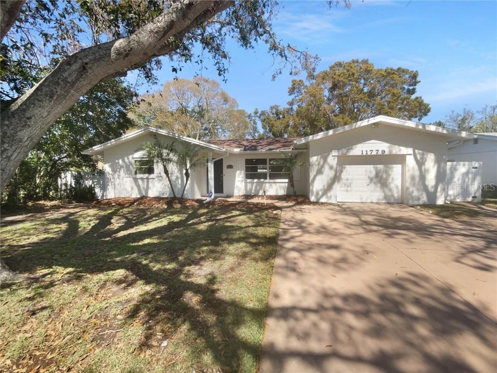 11779 82nd Ter., Seminole, FL 33772