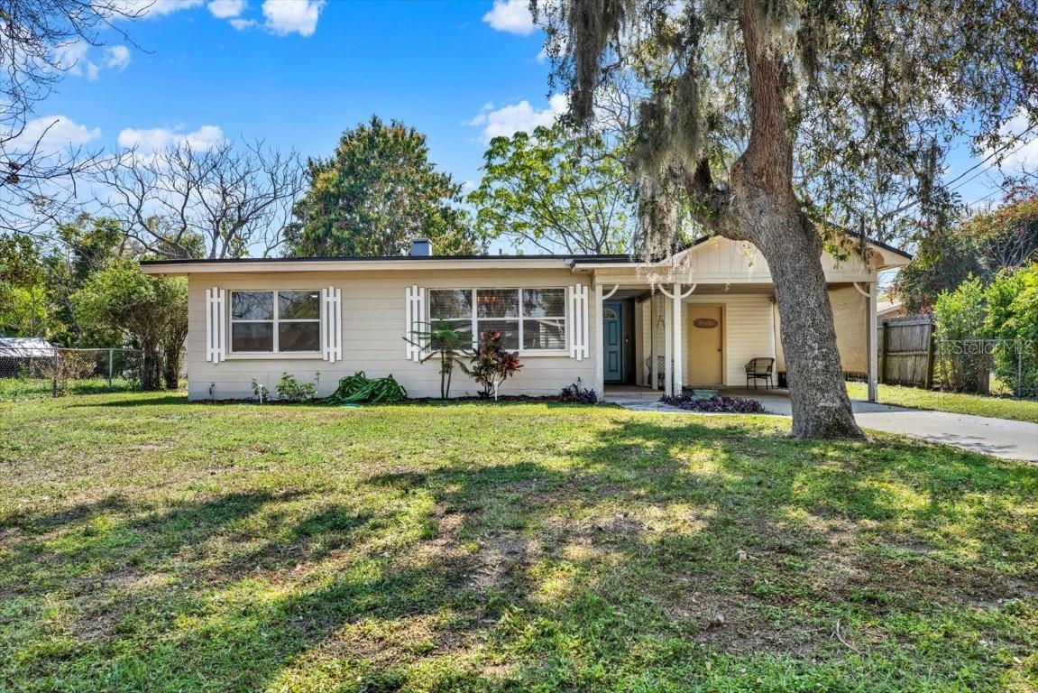 2421 Cypress Ln., Lakeland, FL 33801