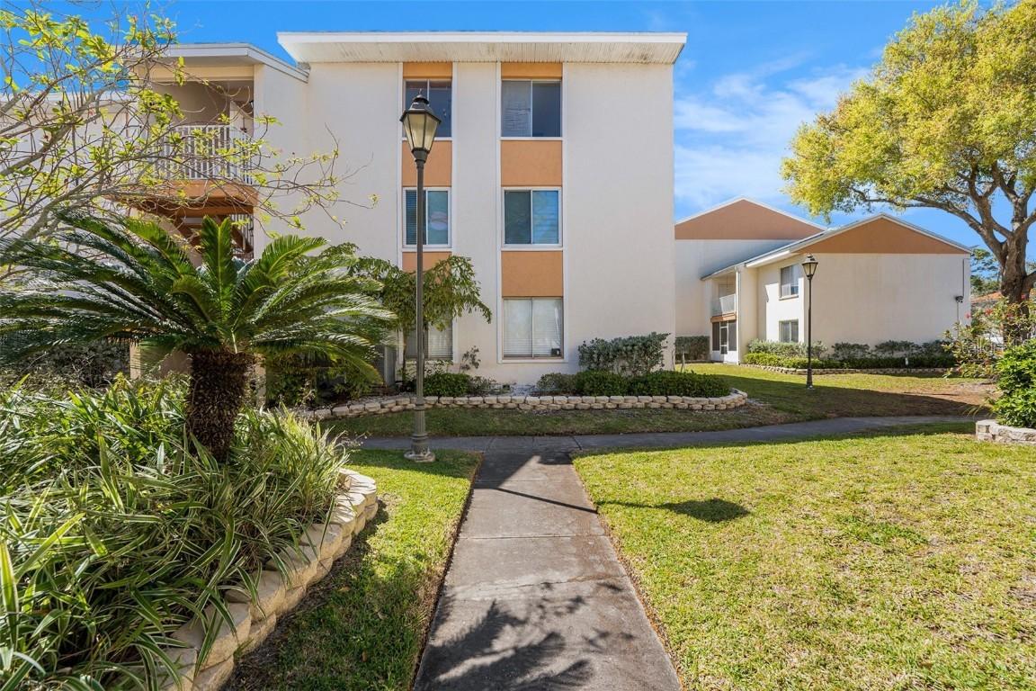 9960 5th St. N. #304, St Petersburg, FL 33702