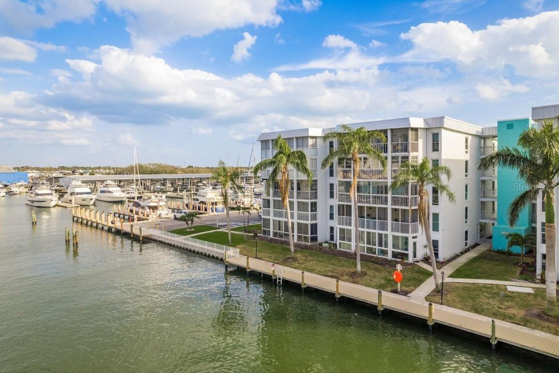 4904 38th Way #316, St Petersburg, FL 33711