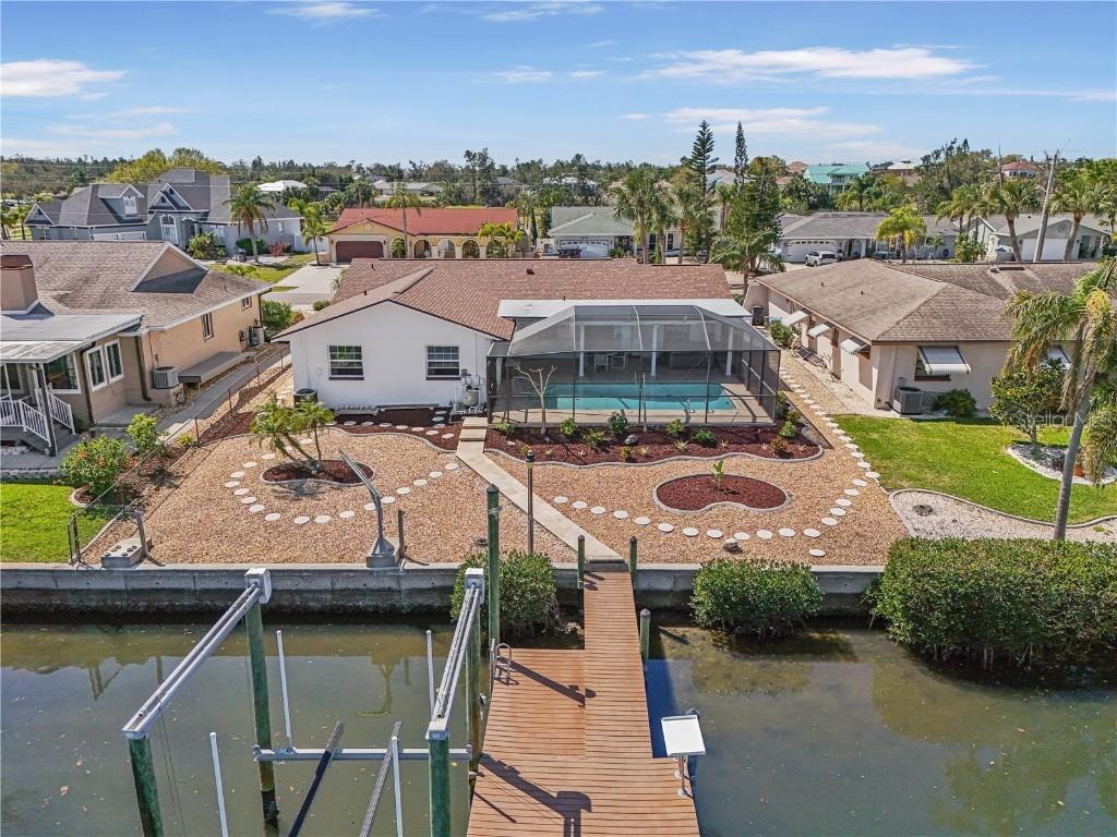 709 Flamingo Dr., Apollo Beach, FL 33572