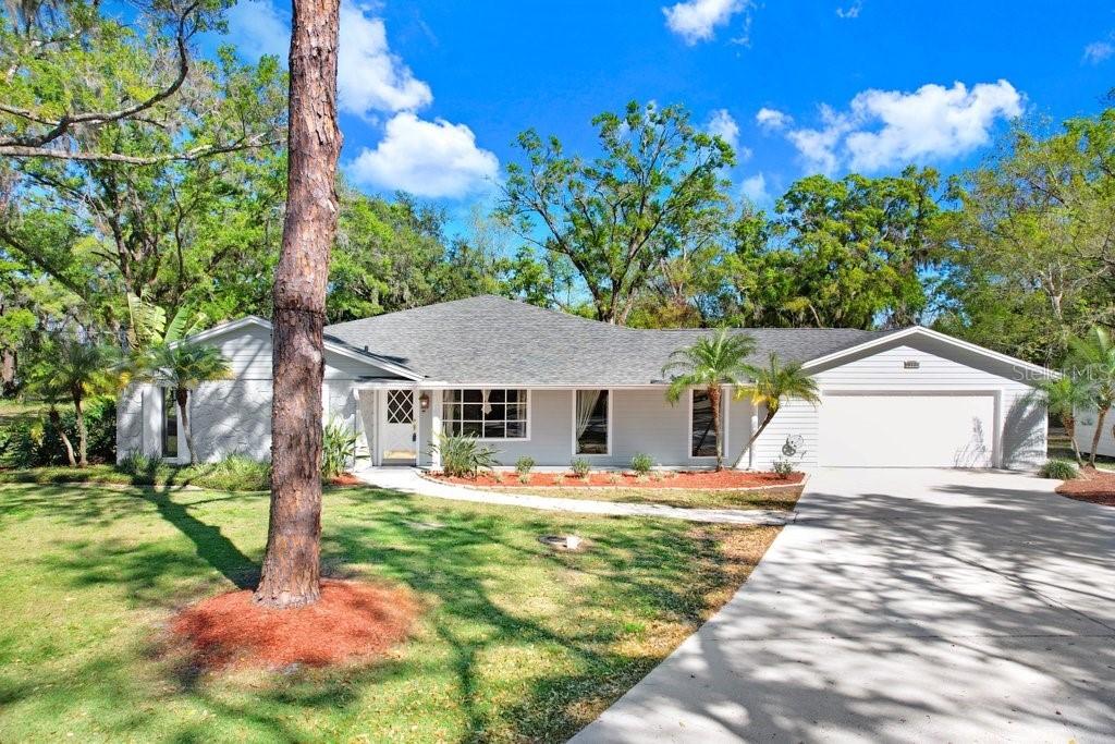 19531 Deer Lake Rd., Lutz, FL 33548
