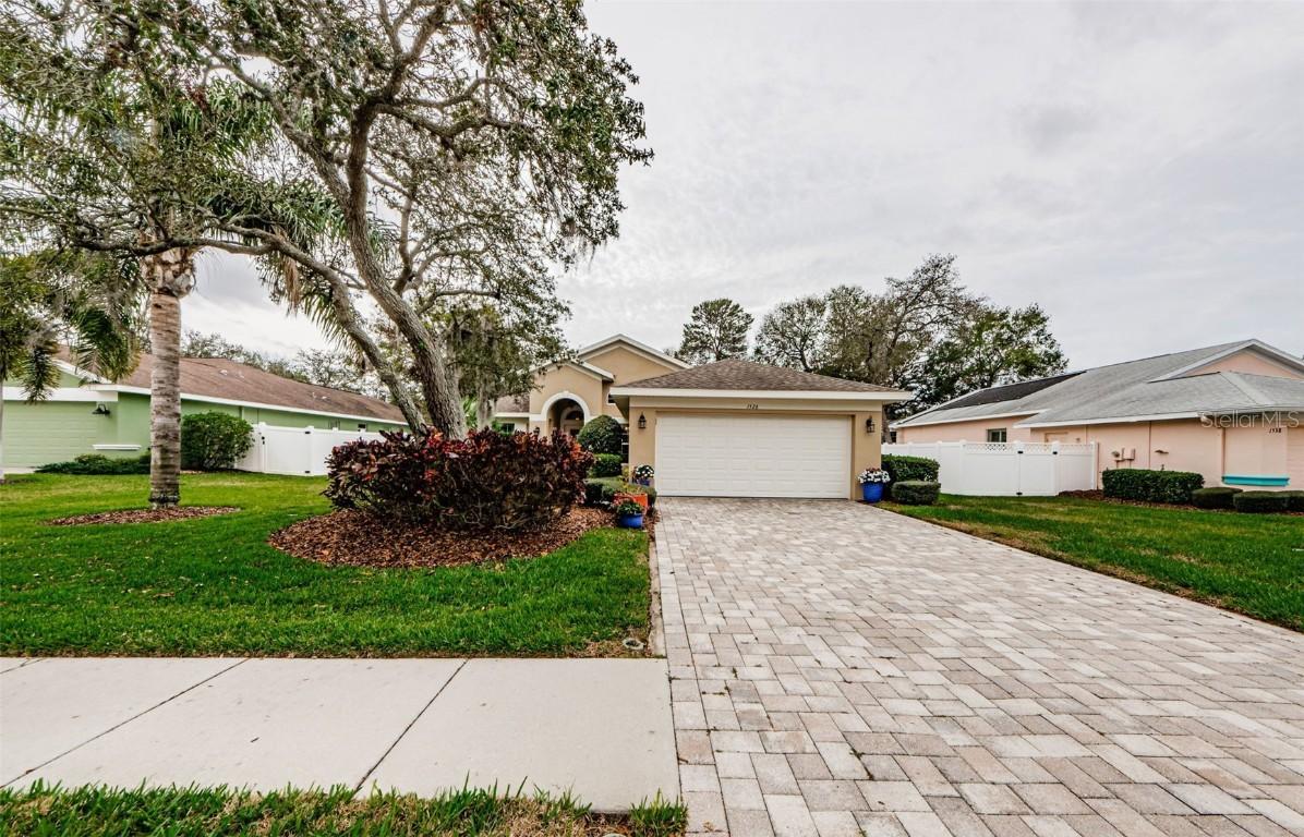 1526 River Ct., Tarpon Springs, FL 34689