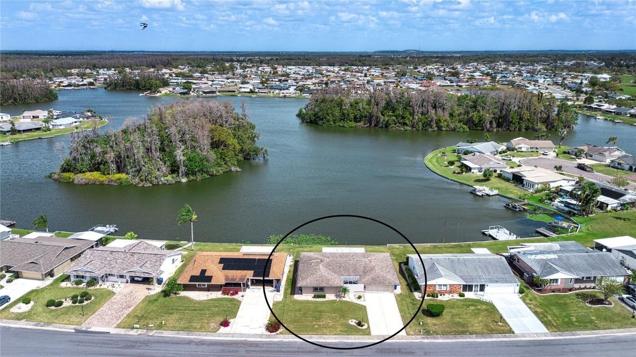 1609 Bunker Hill Dr., Sun City Center, FL 33573
