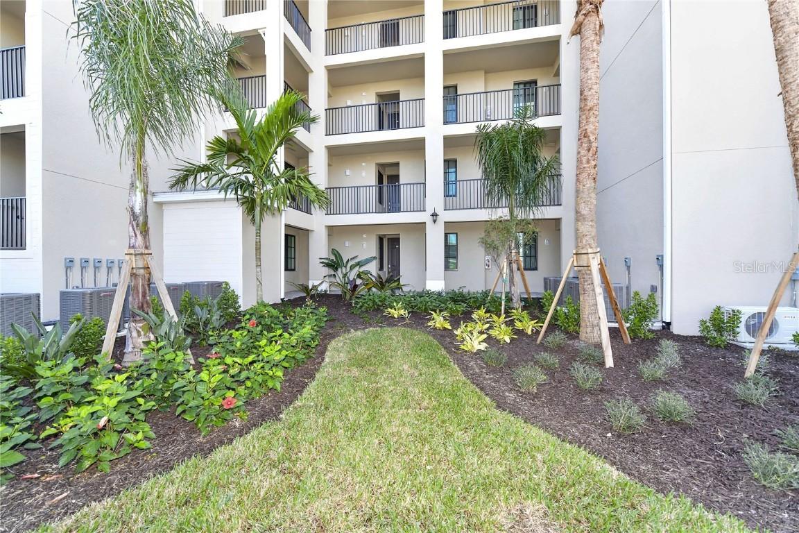 17724 Gawthrop Dr. #402, Bradenton, FL 34211