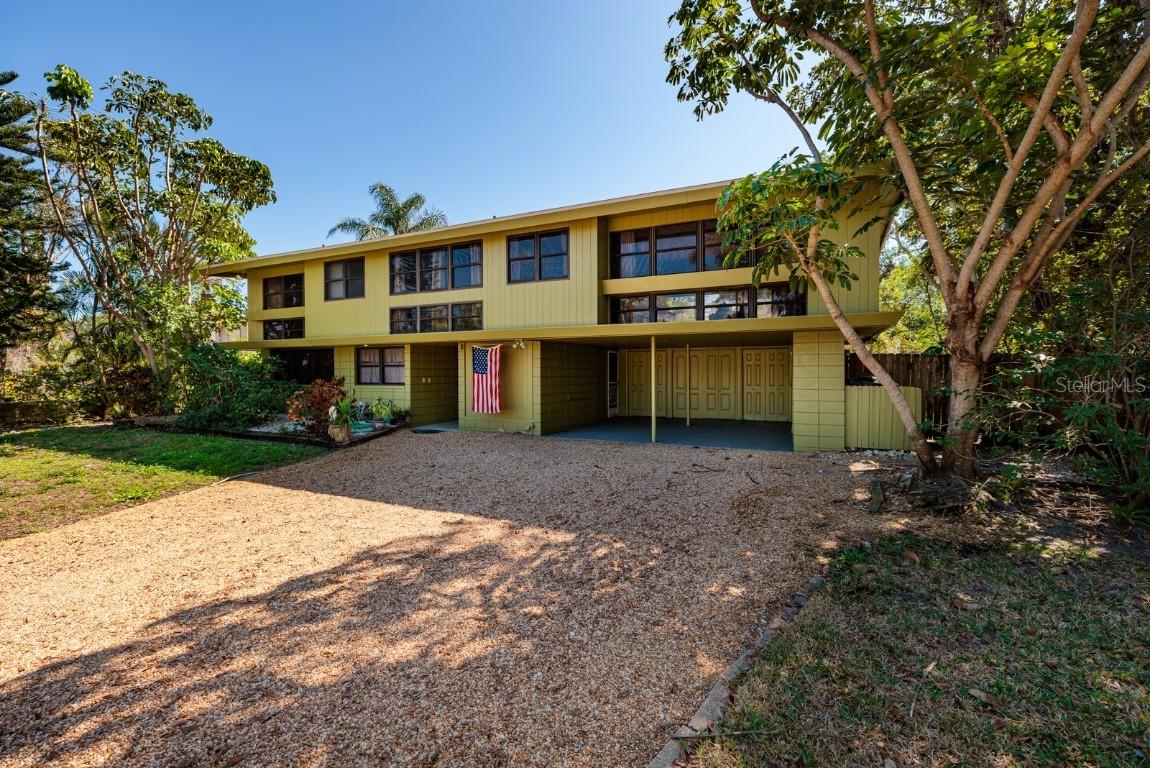 724 69th Ave., St Petersburg, FL 33705