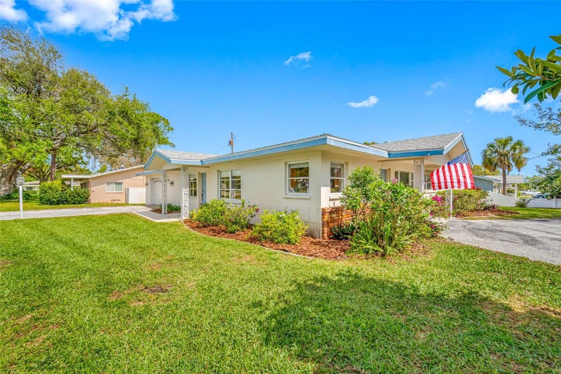 11601 86th Ave., Seminole, FL 33772