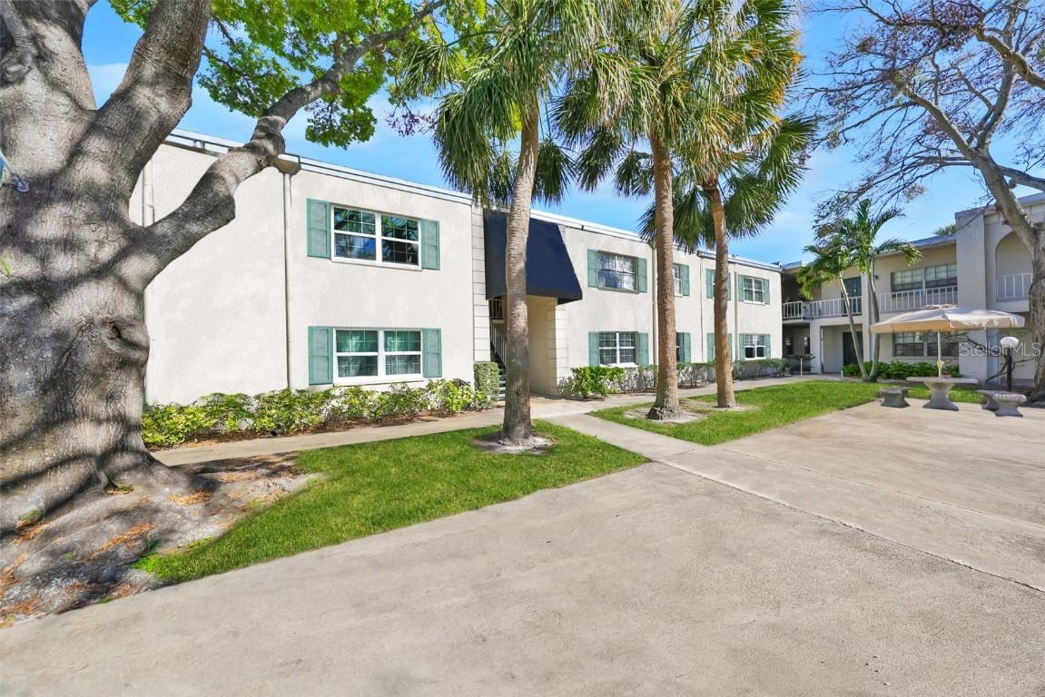 4315 Aegean Dr. #130C, Tampa, FL 33611