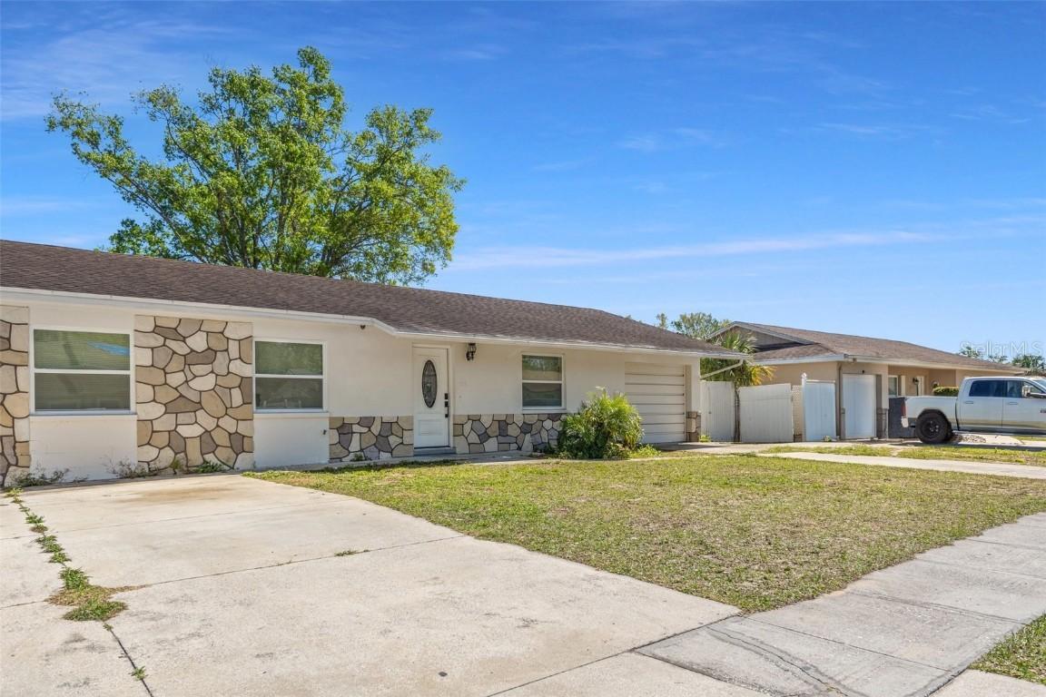 1214 Windsor Cir., Brandon, FL 33510