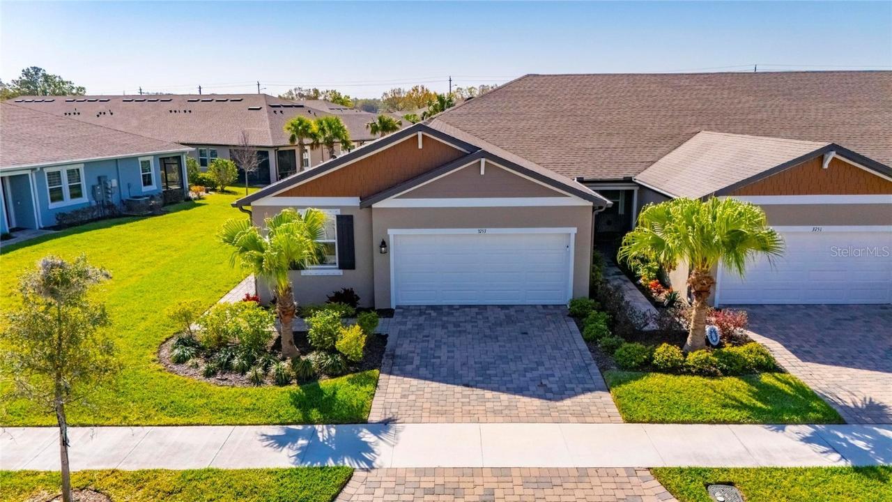 3753 Maxwell Park Dr., Sun City Center, FL 33573