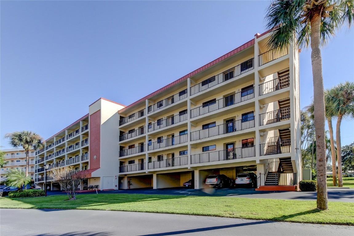 9433 Harbor Greens Way Way #405, Seminole, FL 33776