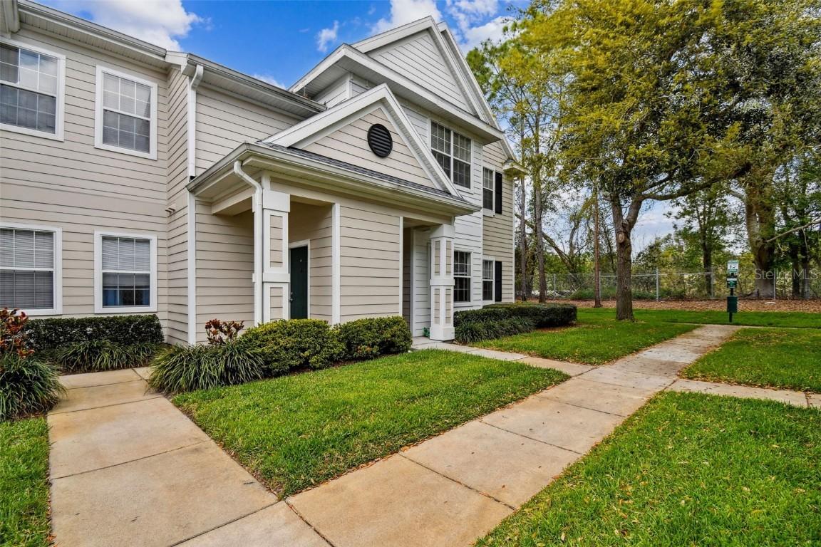 130 Southern Pecan Cir. #205, Winter Garden, FL 34787
