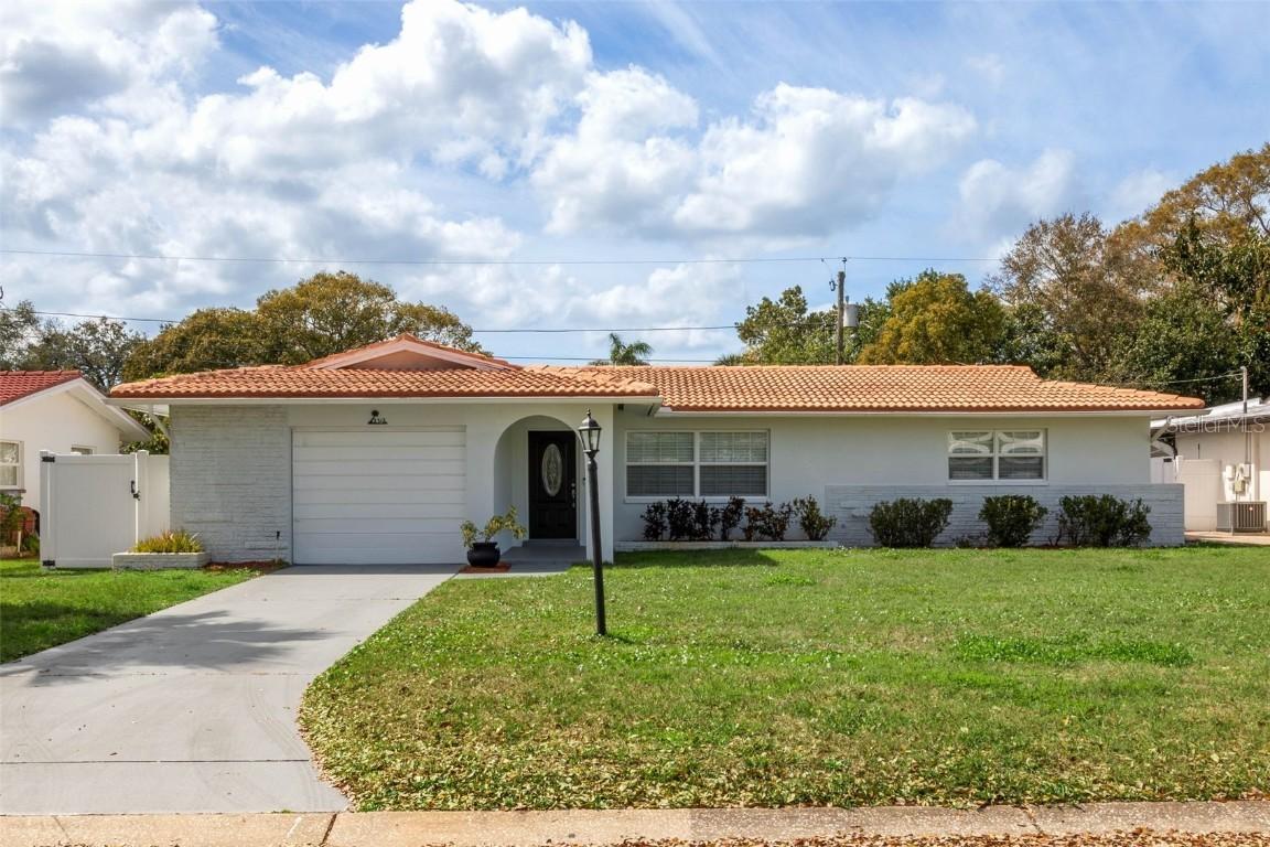 2312 Tudor Ln., Clearwater, FL 33763