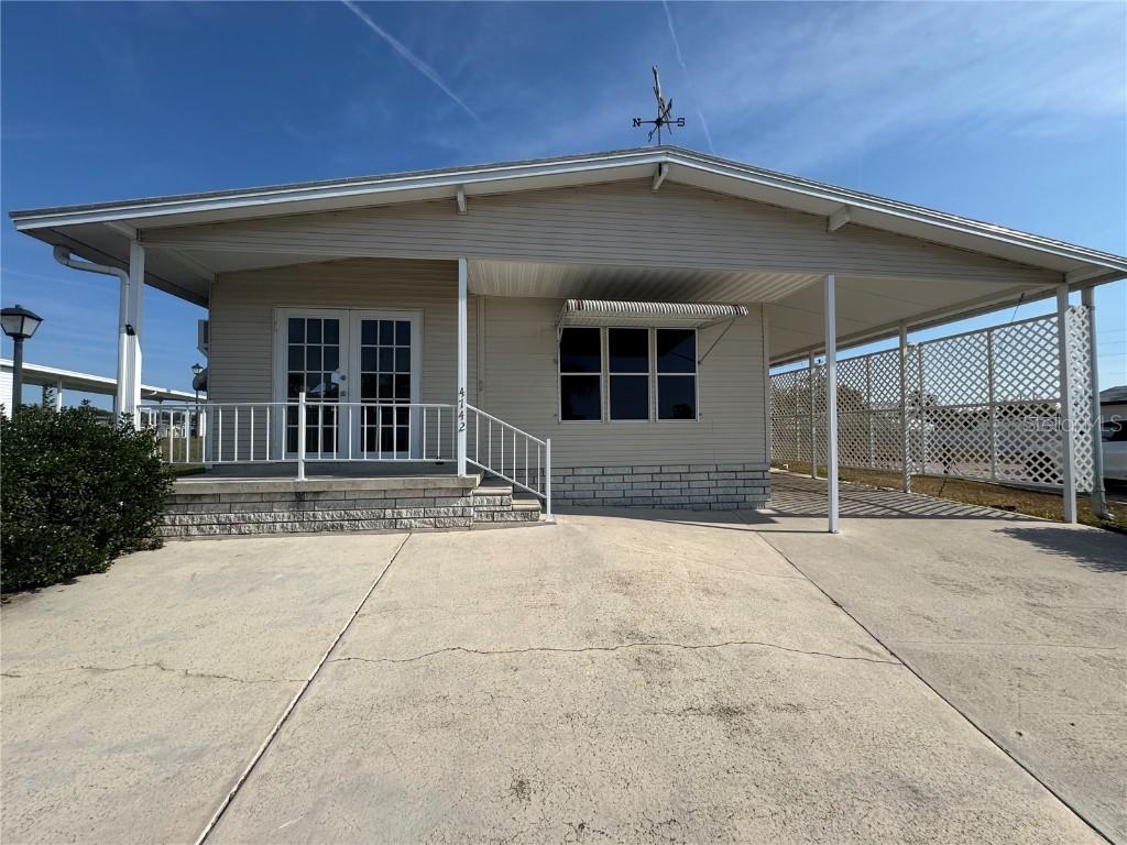 4742 Stuey Dr. #Lot 305, Zephyrhills, FL 33541