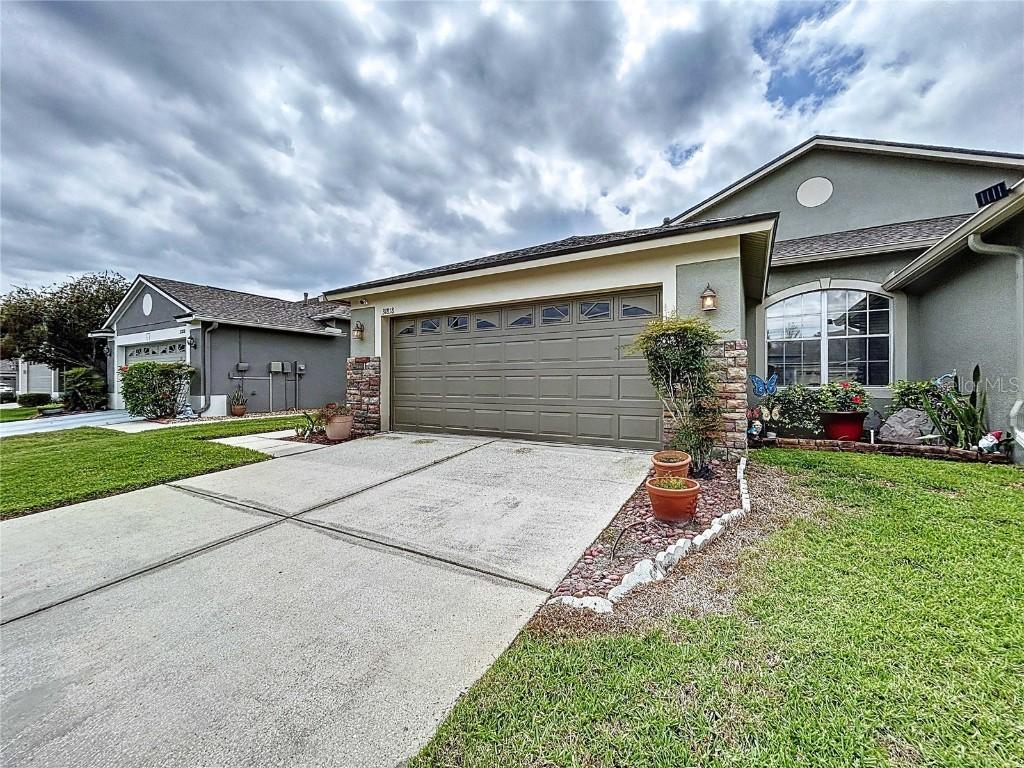 31818 Blythewood Way, Wesley Chapel, FL 33543
