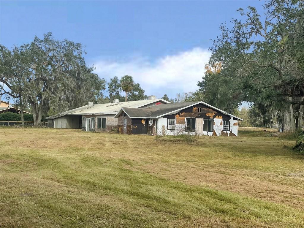 1083 Cowart Rd., Plant City, FL 33567