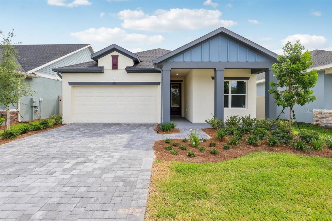 6057 Sacred Oak Ave., Mount Dora, FL 32757