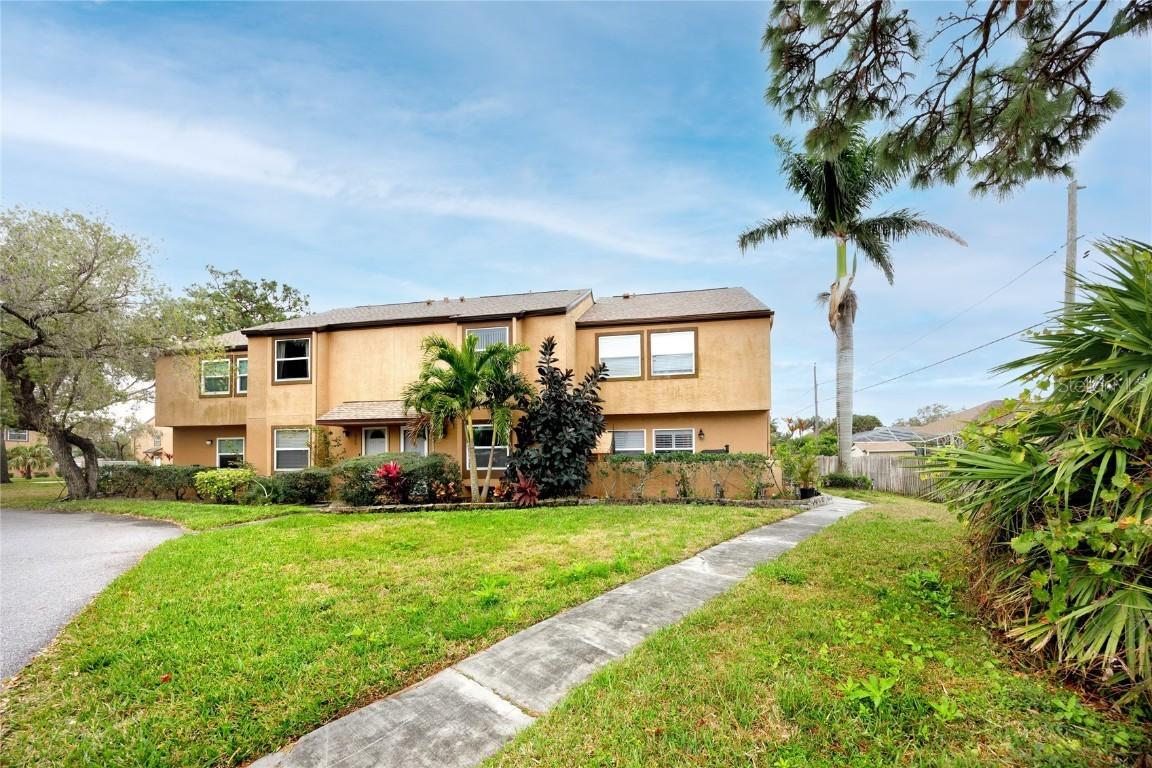1824 Clearbrooke Dr., Clearwater, FL 33760