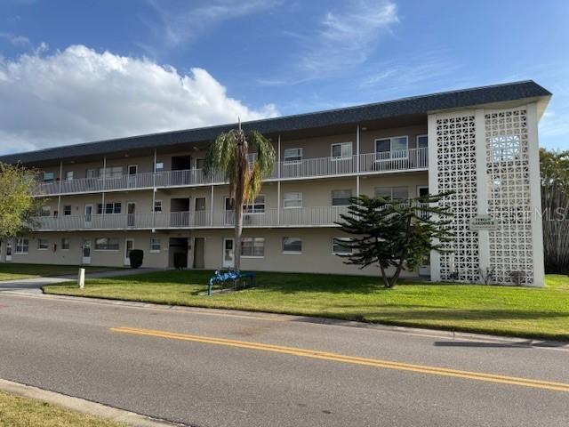 5720 13th Ave. #105B, St Petersburg, FL 33710