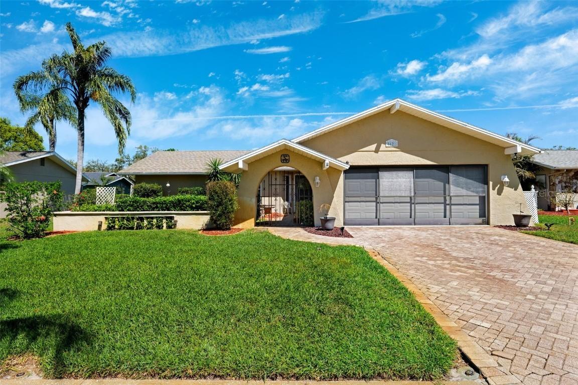 8621 Bridgewater Dr., New Port Richey, FL 34655