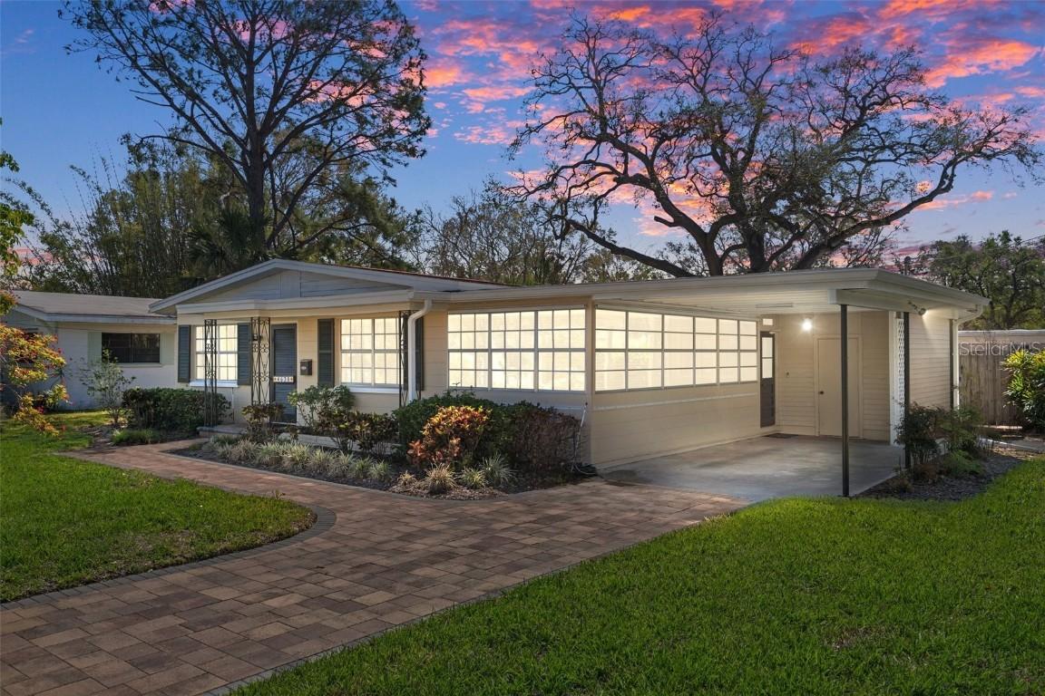 4630 W Bay Villa Ave., Tampa, FL 33611