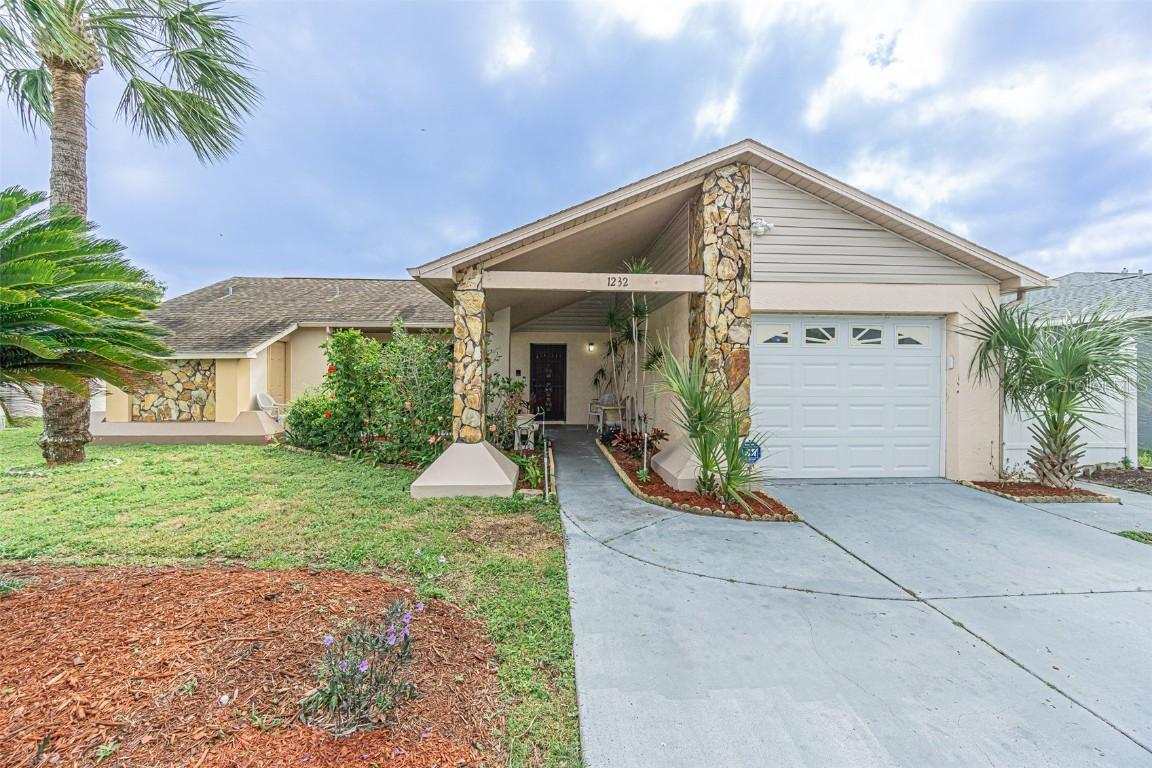 1232 Persimmon Dr., Holiday, FL 34691