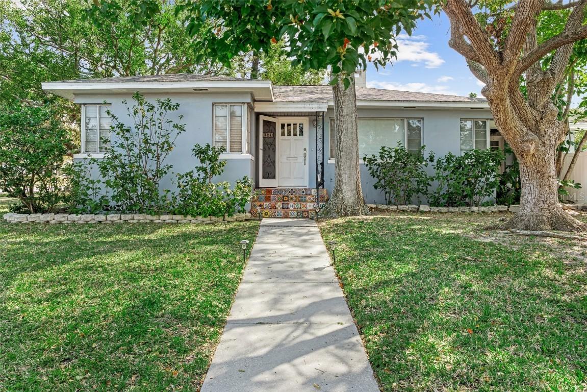 325 Orangeview Ave., Clearwater, FL 33755