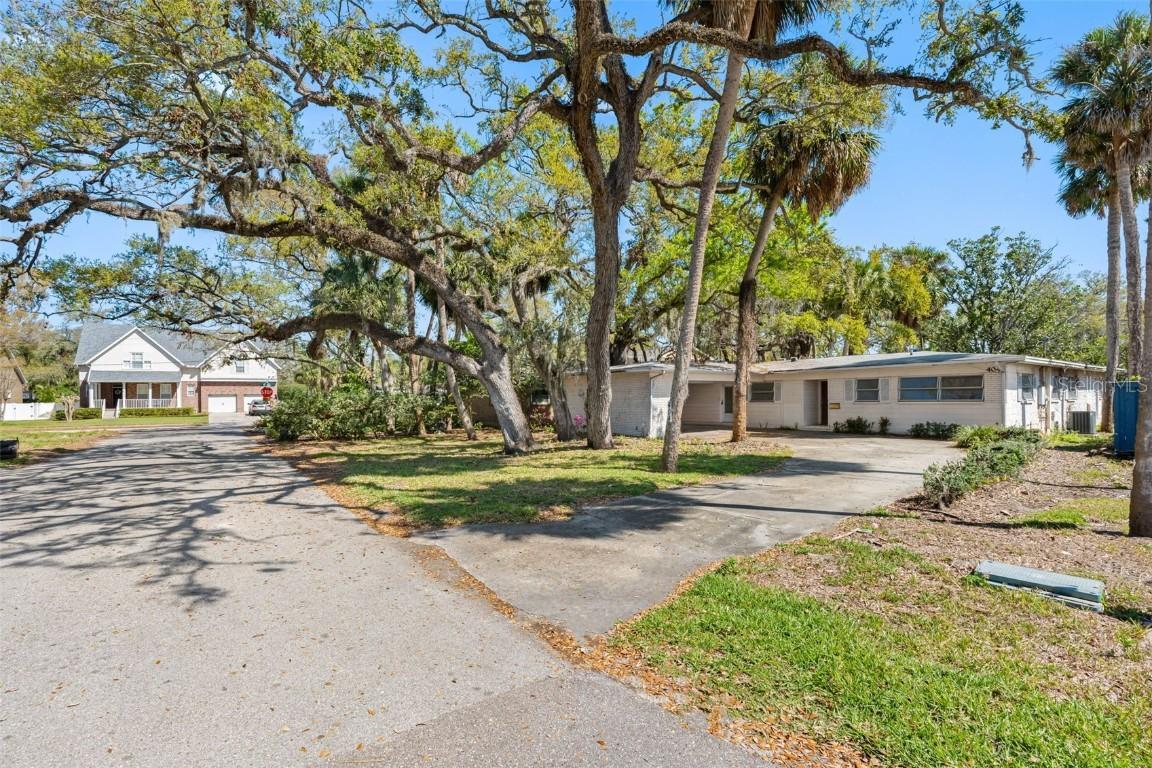 404 S Barbara Ln., Tampa, FL 33609