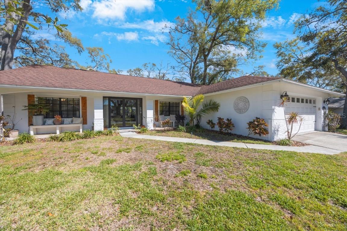 162 Arbor Dr., Palm Harbor, FL 34683