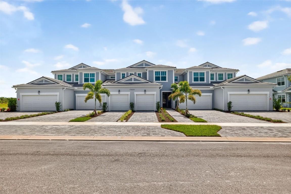 17420 Moonflower Dr. #202, Venice, FL 34293