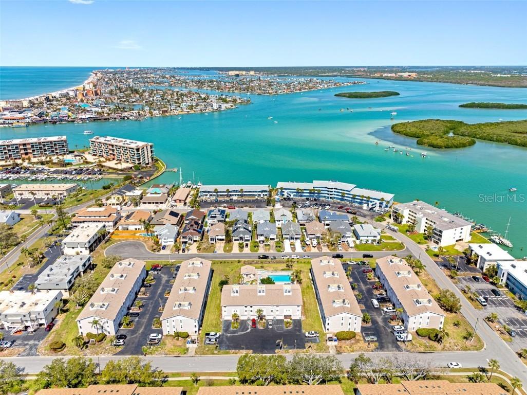 255 Capri Cir. #8, Treasure Island, FL 33706