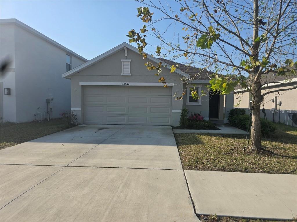 36562 Silver Maize Dr., Dade City, FL 33525