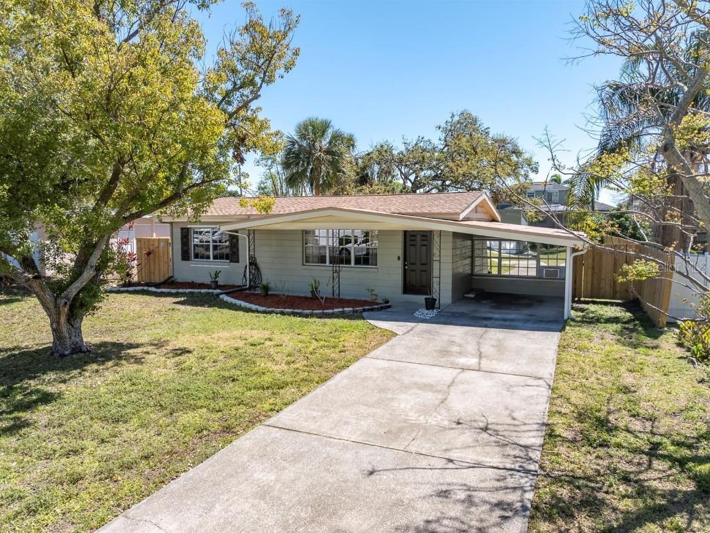 7882 42nd Ave., St Petersburg, FL 33709